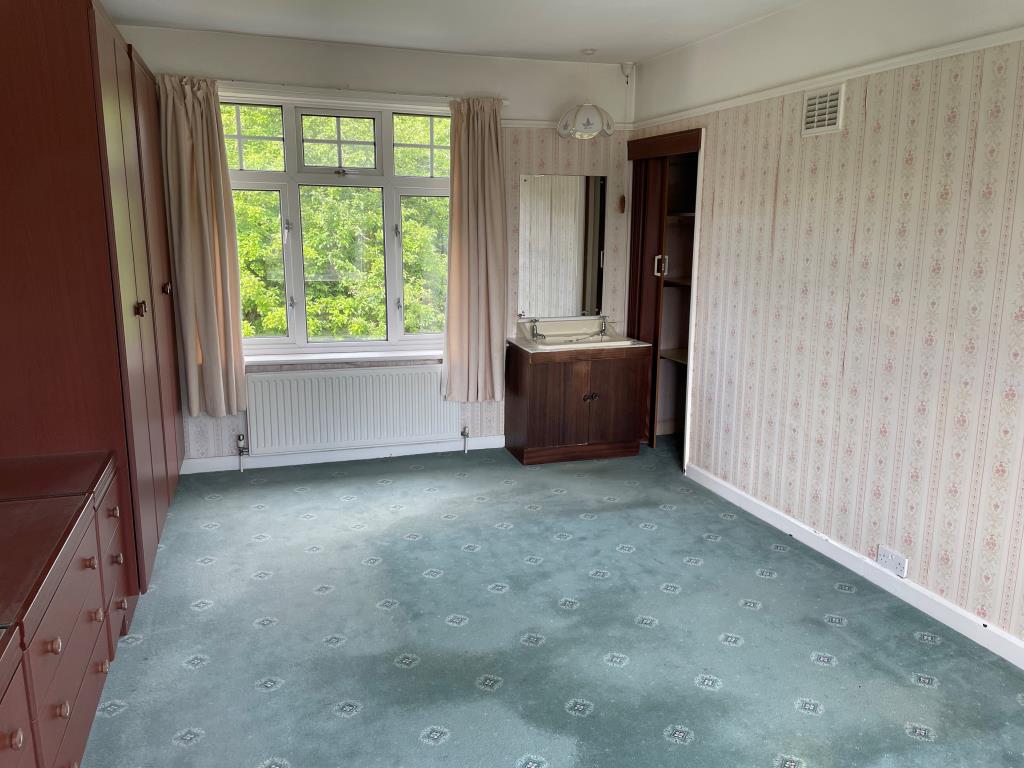 Lot: 124 - DETACHED HOUSE WITH LARGE GARDEN IN NEED OF UPDATING - main bedroom with rear views